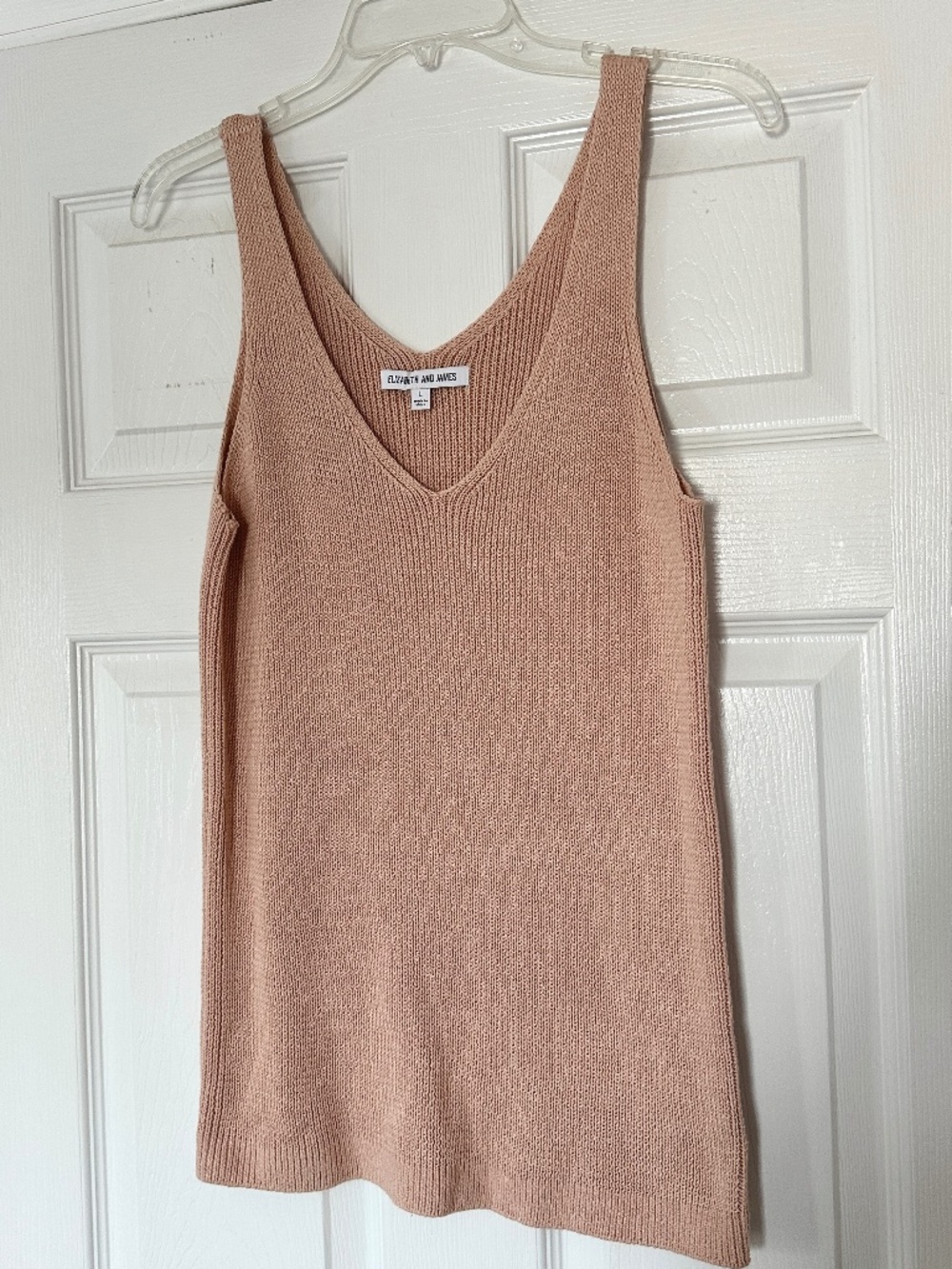 NWOT Elizabeth and James Ribbed Sweater Tank Top Size L Pink V Neck Knit